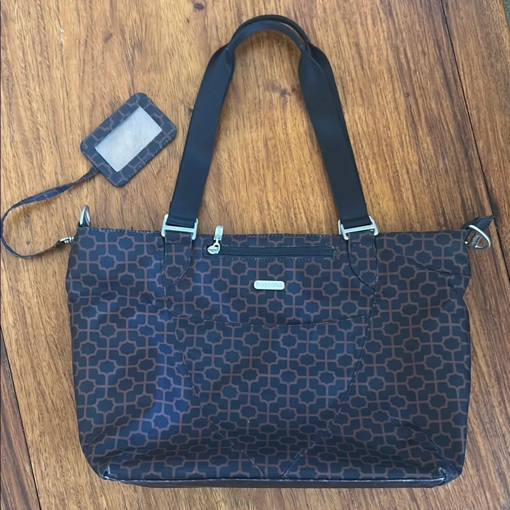 Baggallini large travel tote